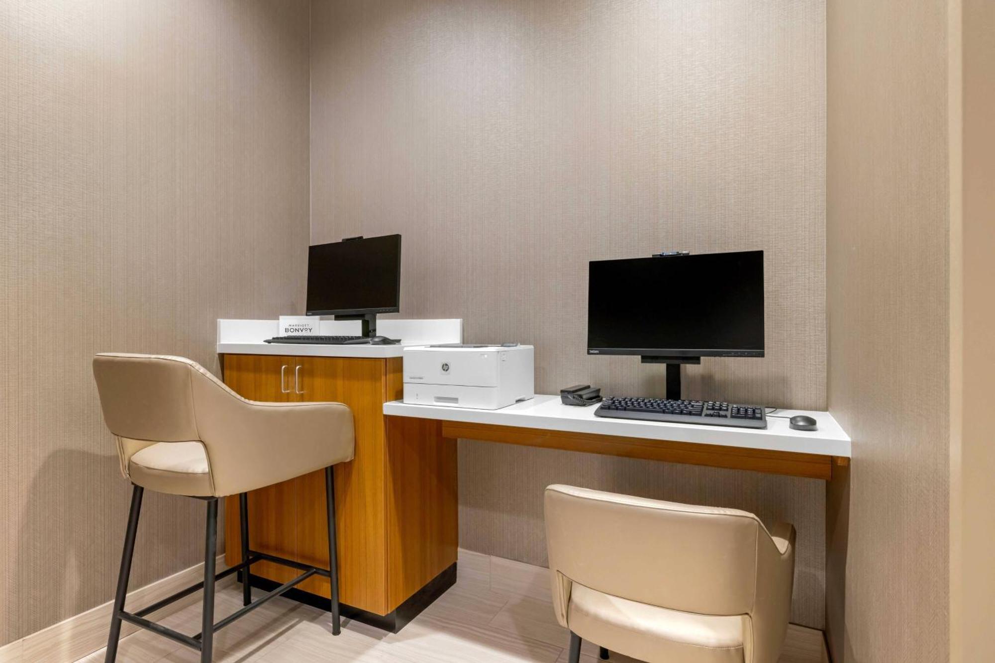 Springhill Suites By Marriott Anaheim Placentia Fullerton Exterior photo